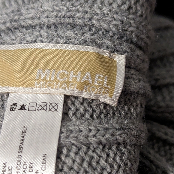 Michael Kors Gray Winter Hat New! - Picture 6 of 7